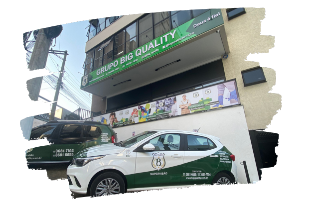 Foto da frente da sede do grupo Big Quality